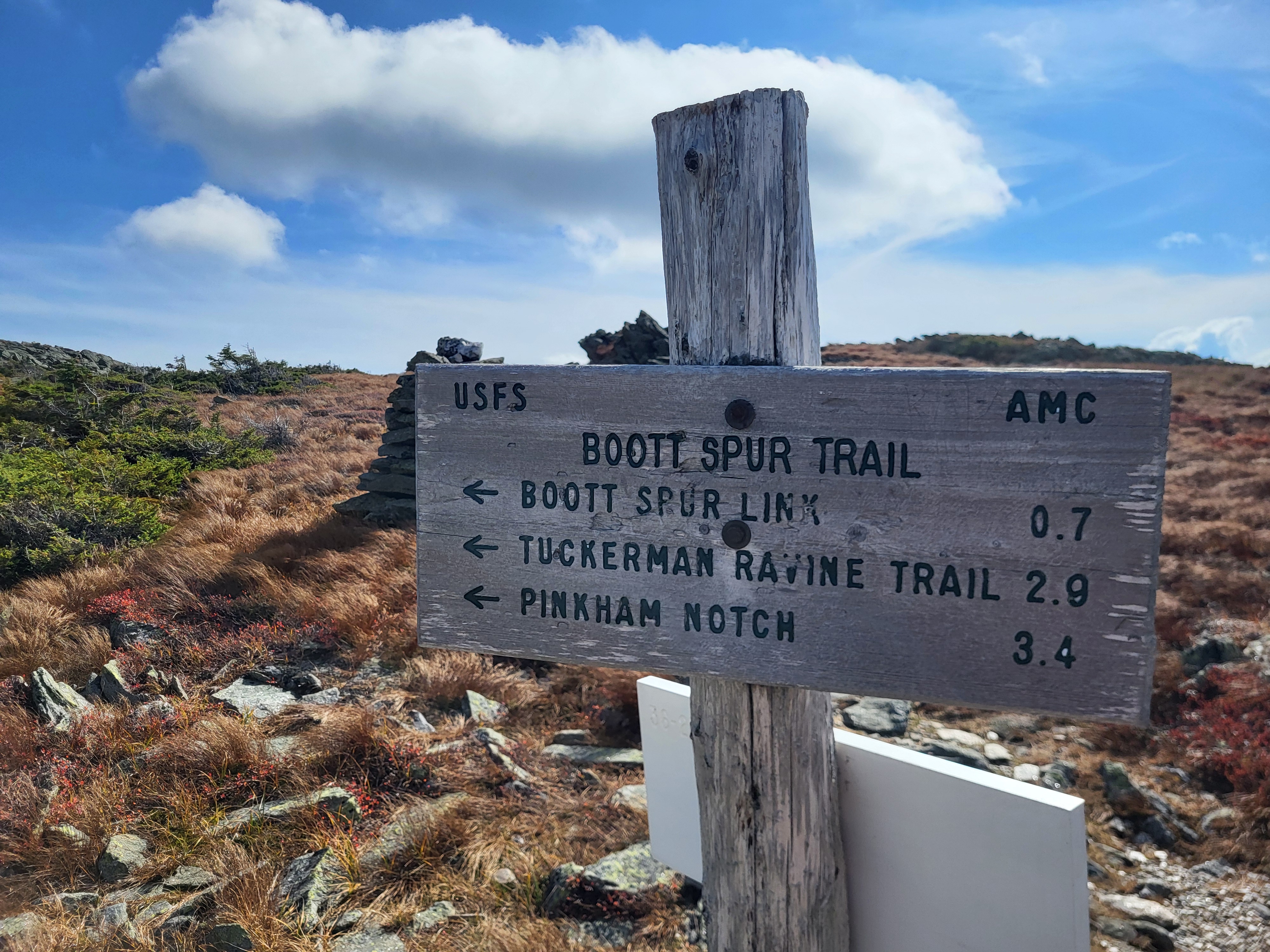 Boott Spur trail sign