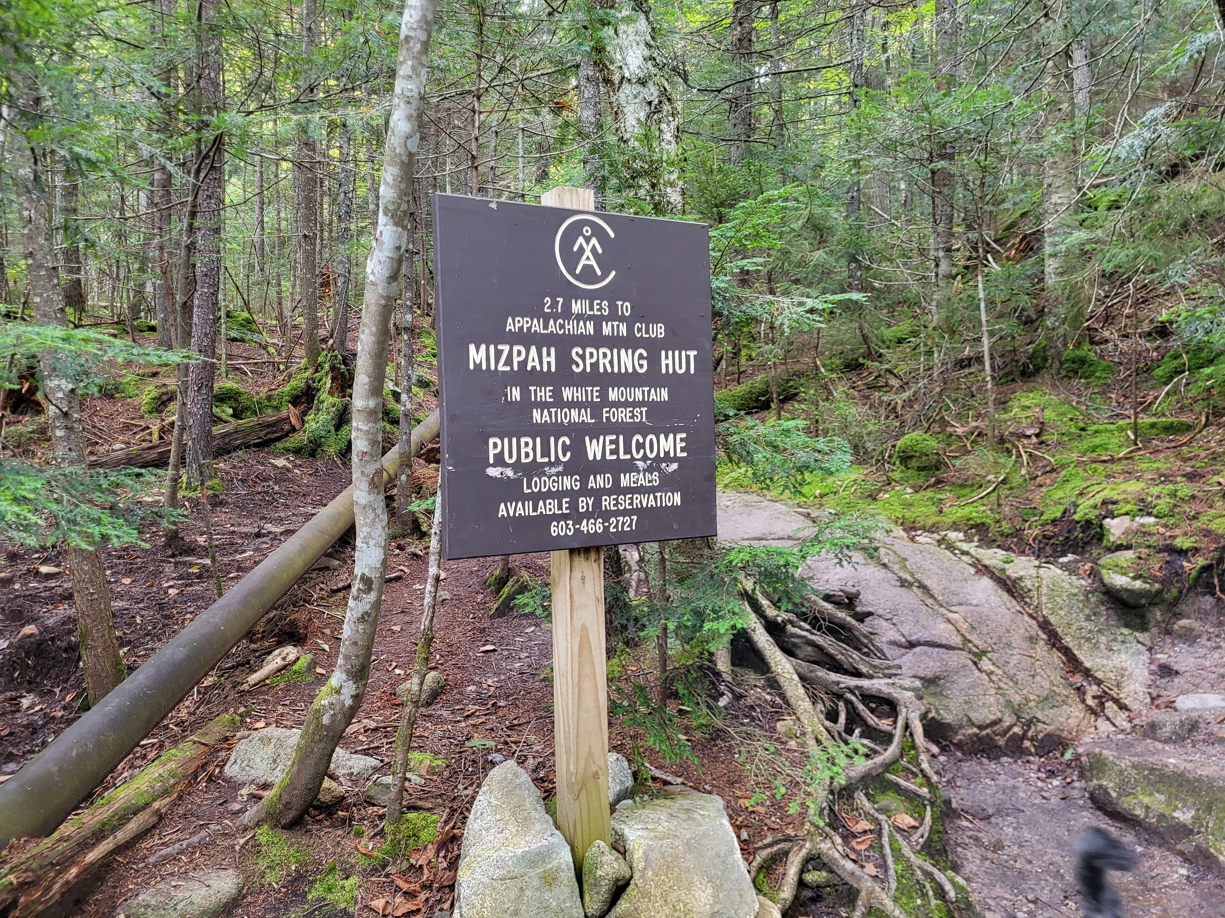 Mizpah Spring hut sign