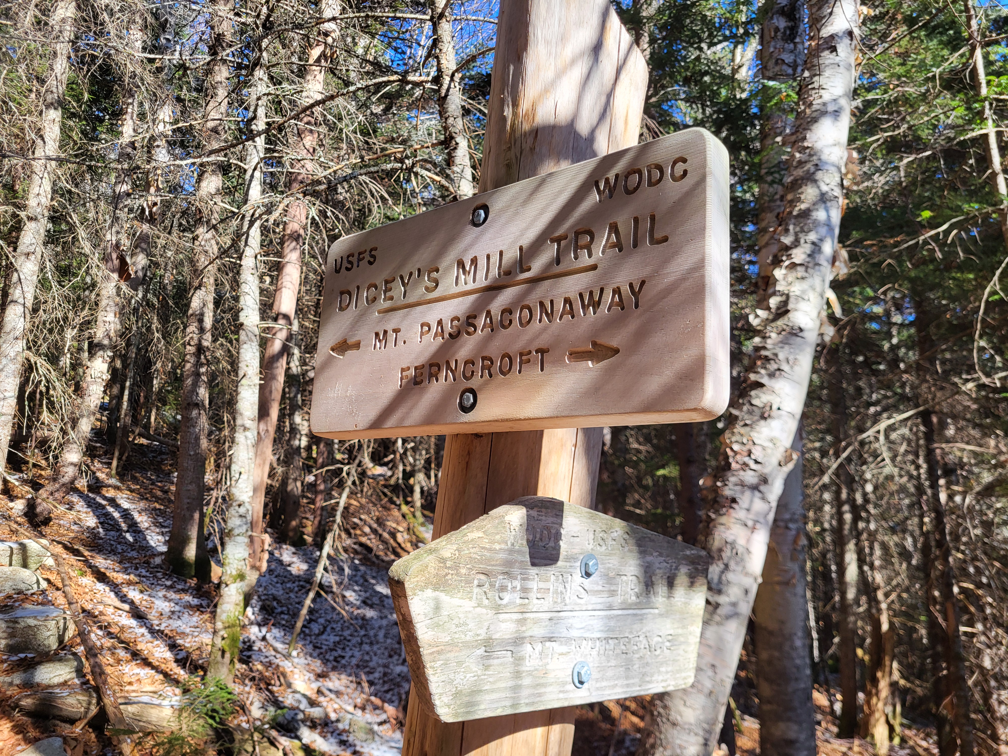 Trail sign marking the intersection with the Dicey's Mill Trail