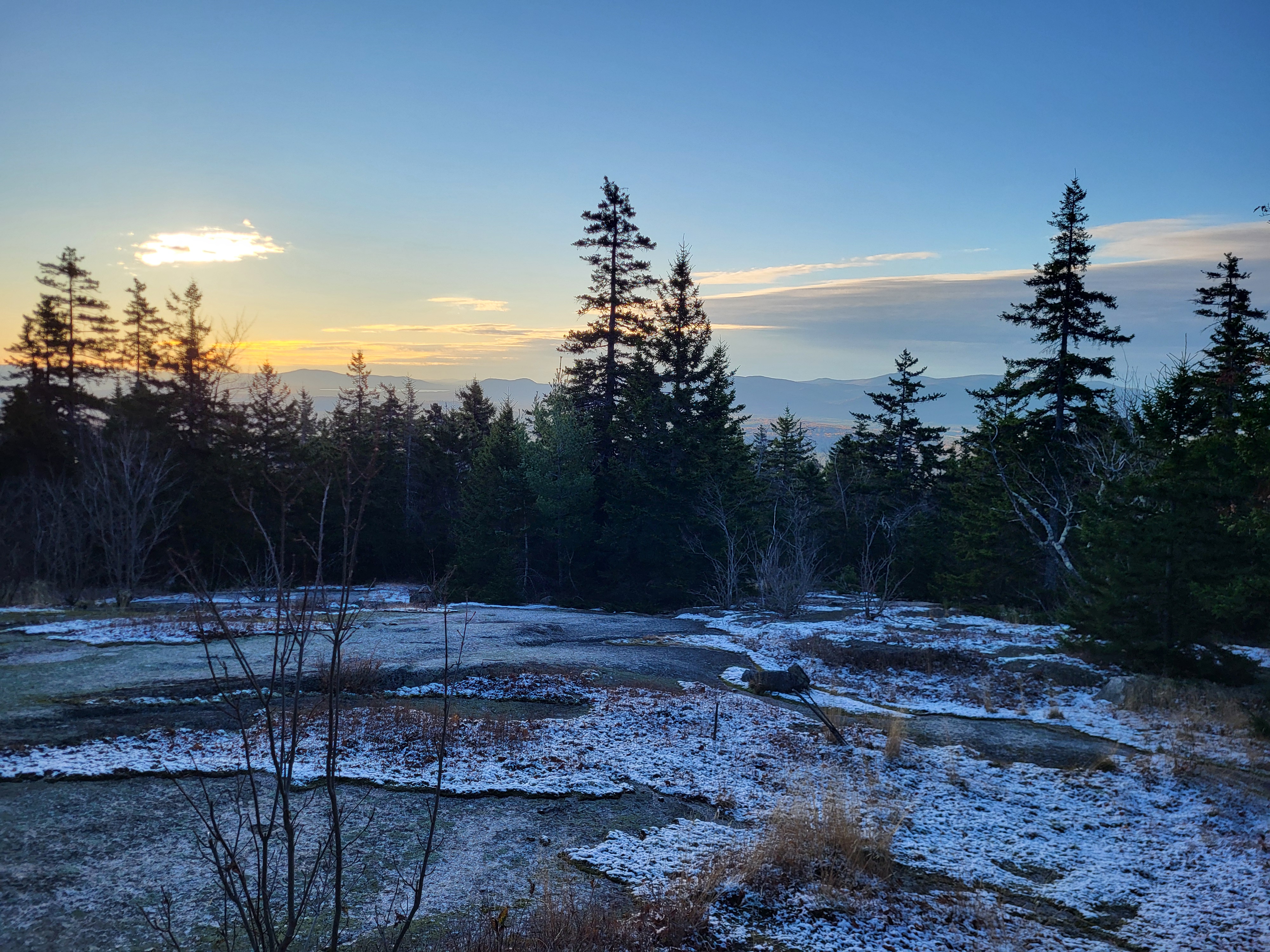 Frosty granite slabs